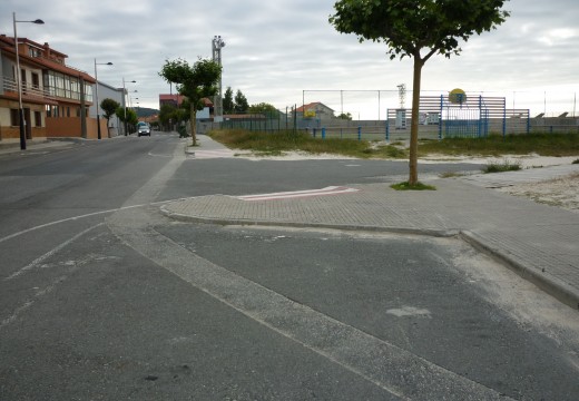 O concello habilitará dúas zonas de estacionamento de autocaravanas nas localidades de Riveira e Aguiño
